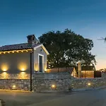 Rustic Cozy House Pupy