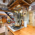 Rustic Cozy House Pupy
