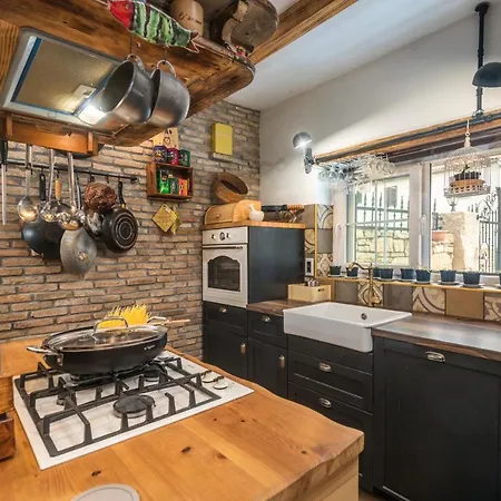 Villa Rustic Cozy House Pupy