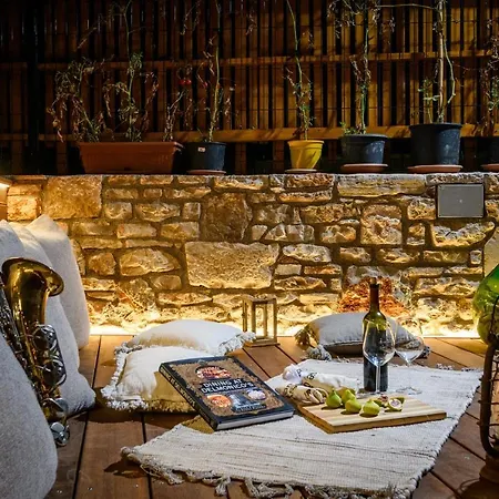 Villa Rustic Cozy House Pupy *