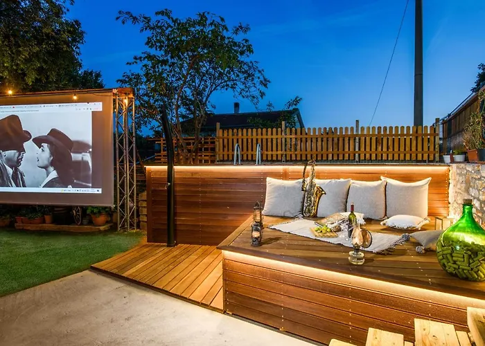 Rustic Cozy House Pupy Villa *