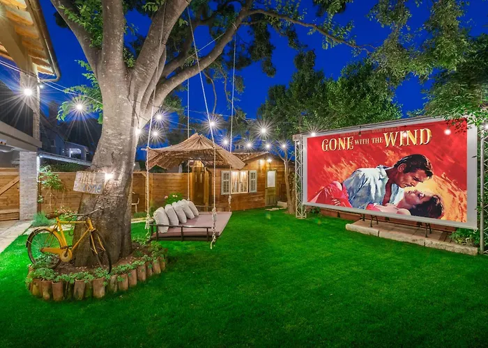 Rustic Cozy House Pupy